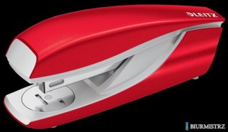 Zszywacz średni metalowy Leitz WOW, czerwony, 10 lat gwarancji, 30 kartek 55021026