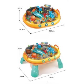 Park wodny basenik z zabawkami i nóżkami